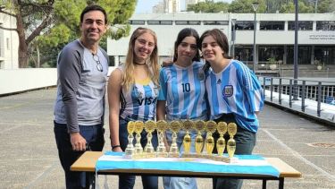Isabella Mastrangelo, Sofía Perez Voges y Florencia Grillo, estudiantes de 5to. año de la especialización Mecatrónica de la escuela ORT, de Buenos Aires. Foto gentileza. 