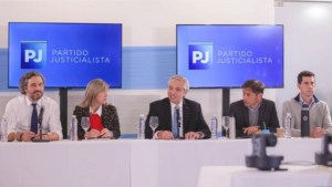 Reunión exprés en el PJ: Alberto Fernández se bajó de la pelea electoral y ayudó a «descomprimir la interna»
