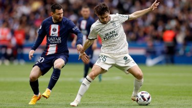 Messi fue titular en la caída de PSG con Lorient.