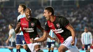 Con la cabeza en el clásico, Racing perdió con Newell&#8217;s en el Cilindro