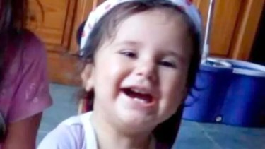 La niña también presentaba signos de abuso sexual.