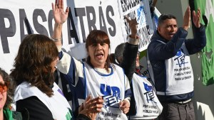 Unter exigió adelantar el cronograma de pagos en Río Negro y paritarias urgente