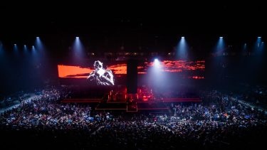 Con una propuesta disruptiva, el show que Roger Waters preparó para la gira “This Is Not A Drill” incluye una puesta altamente conceptual con materiales de los discos emblemáticos de Pink Floyd y temas más recientes de su carrera solista. (Fotos: prensa DF Entertainment)