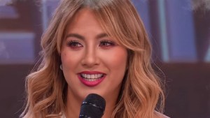 Una fan de Flor Vigna se tatuó su nombre y apellido en las costillas