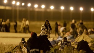 EEUU advierte que seguirá expulsando a migrantes cuando expiren las medidas sanitarias