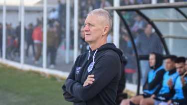 El entrenador renunció después de la derrota con Santamarina. (Foto: Juan Thomes)