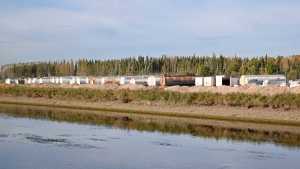 Ambiente y el intendente de Cordero defienden el parque industrial junto al canal de riego
