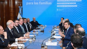 Aumento del límite de la tarjeta de crédito: una a una, todas las medidas de Sergio Massa