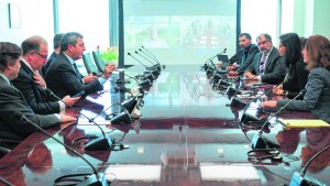 La emisión monetaria superó la pauta prevista y complica con el FMI