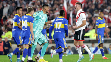 Superclásico: el momento en el que comienza el escándalo entre los jugadores. 