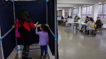 Imagen de Chile votó a los redactores de su nueva Constitución: la derecha se llevó la ventaja