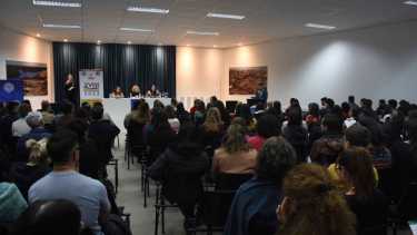 Empezó el Congreso Lingüístico que reúne a especialistas de todo el mundo en Roca