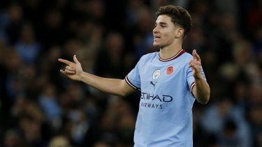 Atlético Madrid iría a la carga por Julián Álvarez.