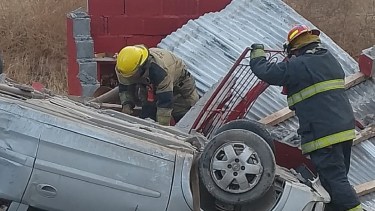 La mujer fue trasladada al hospital de Plottier sin heridas. Foto: Gentileza. 