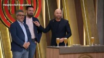 Imagen de «Salmón a la Gerdodam», el insólito plato que pidieron los jurados en MasterChef 2023