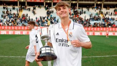 Nico Paz es una de las figuras de la filial del Real Madrid.