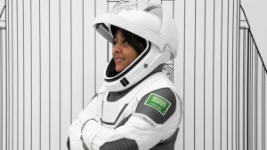 Arabia Saudita envía a su primera astronauta a una misión espacial