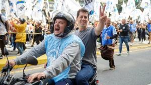 “Wado” De Pedro se mueve como candidato, con apoyo de Cristina y con la mira en los gobernadores