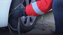 Imagen de Video: Cómo colocar las cadenas para la nieve estas vacaciones  de invierno