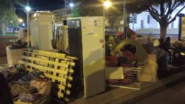 Finalmente la vecina y sus hijos fue trasladada anoche a un lugar y se espera encontrar una solución a mediano plazo. foto: gentileza.