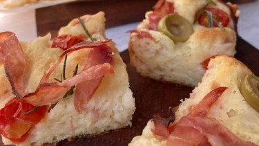 Focaccia (sin gluten) con jamón cocido