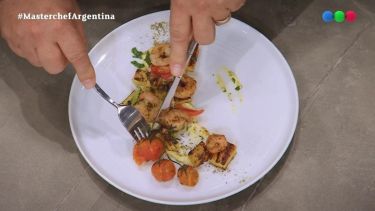 Camarones salteados, la receta que definió que Antonio deje MasterChef. Foto: Captura Telefé