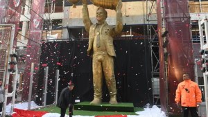 Estatua de Marcelo Gallardo: afirman que River corregirá el particular detalle de la entrepierna