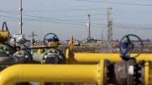 Imagen de Vaca Muerta: petroleras quieren hacer obras para electrificar áreas y bajar emisiones 