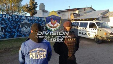 Los allanamientos por estafas fueron en barrios Don Bosco III y Cuenca XV. de Neuquén. Foto: Gentileza
