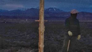Criancero varado en el norte neuquino: «No quiere irse por sus animales», aseguran desde Provincia