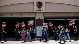 Huelga de guionistas en Hollywood: el streaming y la TV, en una pausa indefinida