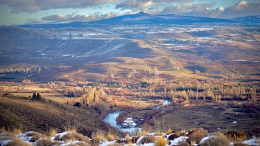 La belleza del río Aluminé rodeado de invierno. Foto Gentileza:  Ivan Cares