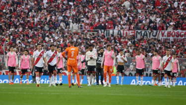 El Estadio Monumental será testigo de la reanudación del partido entre River Plate y Defensa y Justicia, tras la trágica muerte de un hincha en la tribuna Sívori Alta. Foto Archivo.