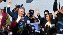 Imagen de Elecciones 2023 en Córdoba: Llaryora y el comienzo de «la nueva era» tras su triunfo en la provincia