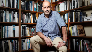 “Nosotros dos en la tormenta”, lo nuevo de Eduardo Sacheri