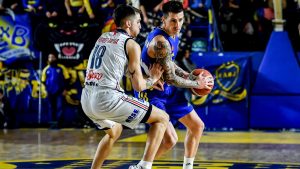 Pérez Tapia vs. Schattmann, el de Neuquén saca ventaja en choque zonal de la final entre Quimsa y Boca