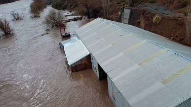 Una de las imágenes que tomaron los trabajadores de la mina de Andacollo, tras la crecida del río. Foto: gentileza.