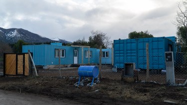 El terreno municipal cedido a la escuela privada Colibrí Azul está ubicado en la esquina de Cuyín Manzano y Brazo Huemul, a la altura del kilómetro 13,400 de la avenida Bustillo. Foto: archivo