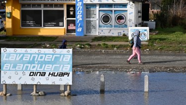 Los ciudadanos de Dina Huapi votan este domingo en tres escuelas. (foto gentileza) 
