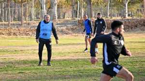 Cipolletti recibirá a Liniers con dos bajas sensibles en la defensa