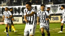 Imagen de Cipolletti le ganó al líder Olimpo en La Visera de Cemento