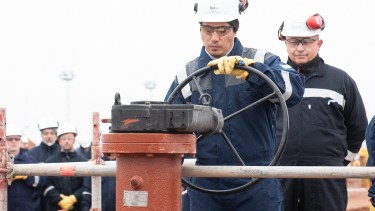 El contrato entre Enarsa y Cammesa será en dólares y por 35 años, de los cuales se usarán los fondos de los primeros 15 años para las obras. (Foto: gentileza)
