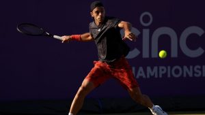 Cerúndolo y Schwartzman debutaron con triunfo en el césped de Queen&#8217;s
