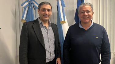 El gobernador electo se reunió con Pablo Iuliano en Neuquén antes de viajar a Estados Unidos a reunirse con la crema petrolera mundial. (Prensa Rolando Figueroa)