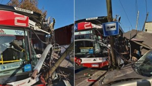 Video: un colectivero descompensó al volante y atropelló a nueve personas en Lanús