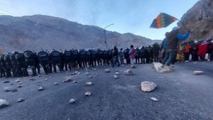 Dos periodistas fueron detenidos en las protestas sociales en Jujuy: exigen la liberación inmediata