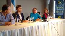 Imagen de Elecciones en Bariloche: Primero Río Negro pide que Arabela Carreras tome licencia