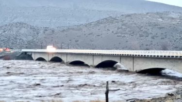 En junio un temporal azotó al norte neuquino y provocó la crecida del río Neuquén. Foto: gentileza gobierno.
