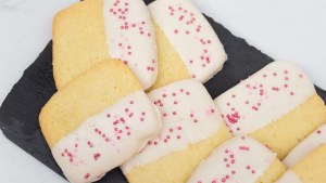Galletas de manteca y chocolate blanco