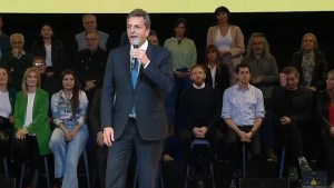 Massa y su primer discurso de campaña: «Voy a dejar cada gota de sudor para garantizar el triunfo»
